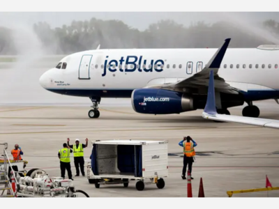 Two Bodies Discovered in JetBlue Plane's Landing Gear Compartment at Fort Lauderdale Airport